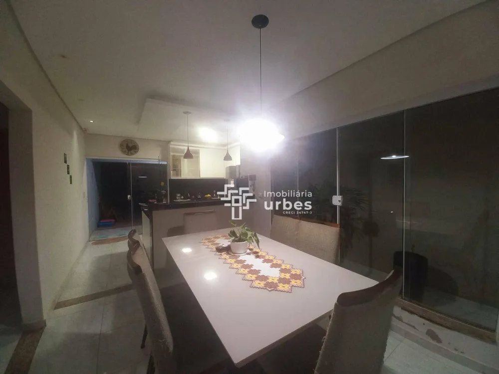 Casa, 3 quartos, 142 m² - Foto 3