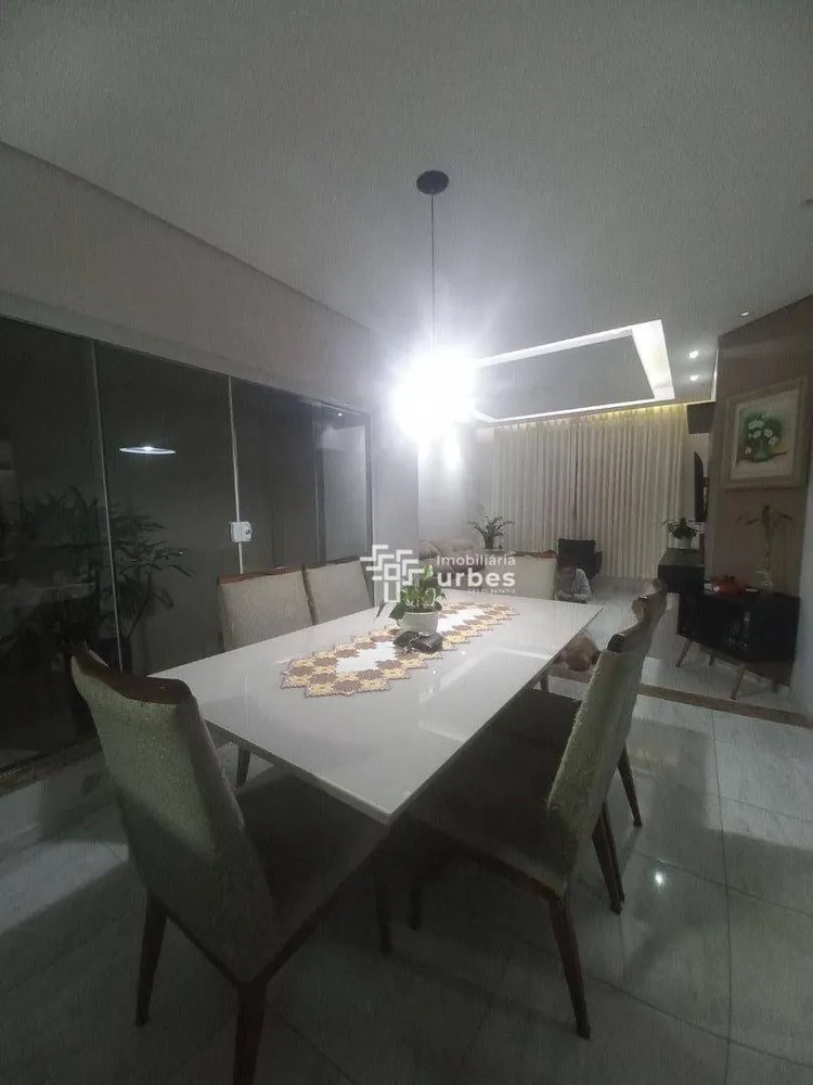 Casa, 3 quartos, 142 m² - Foto 5
