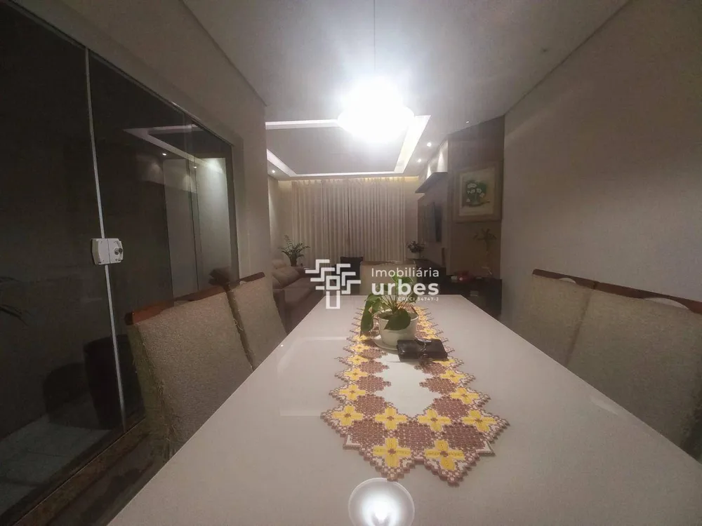Casa, 3 quartos, 142 m² - Foto 4