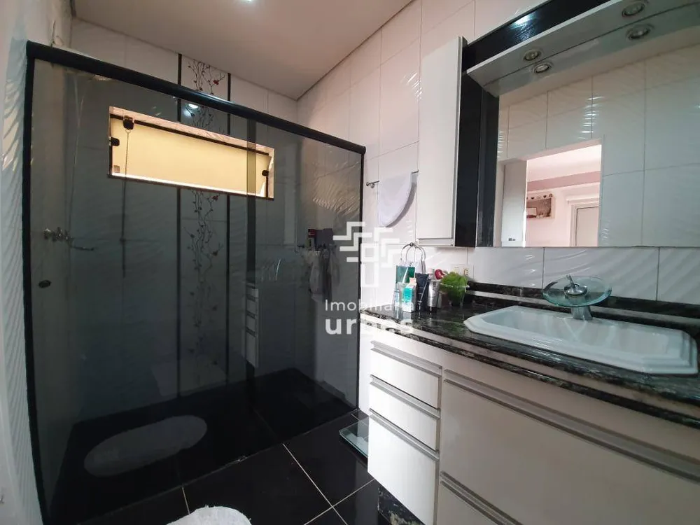 Casa, 4 quartos, 241 m² - Foto 5