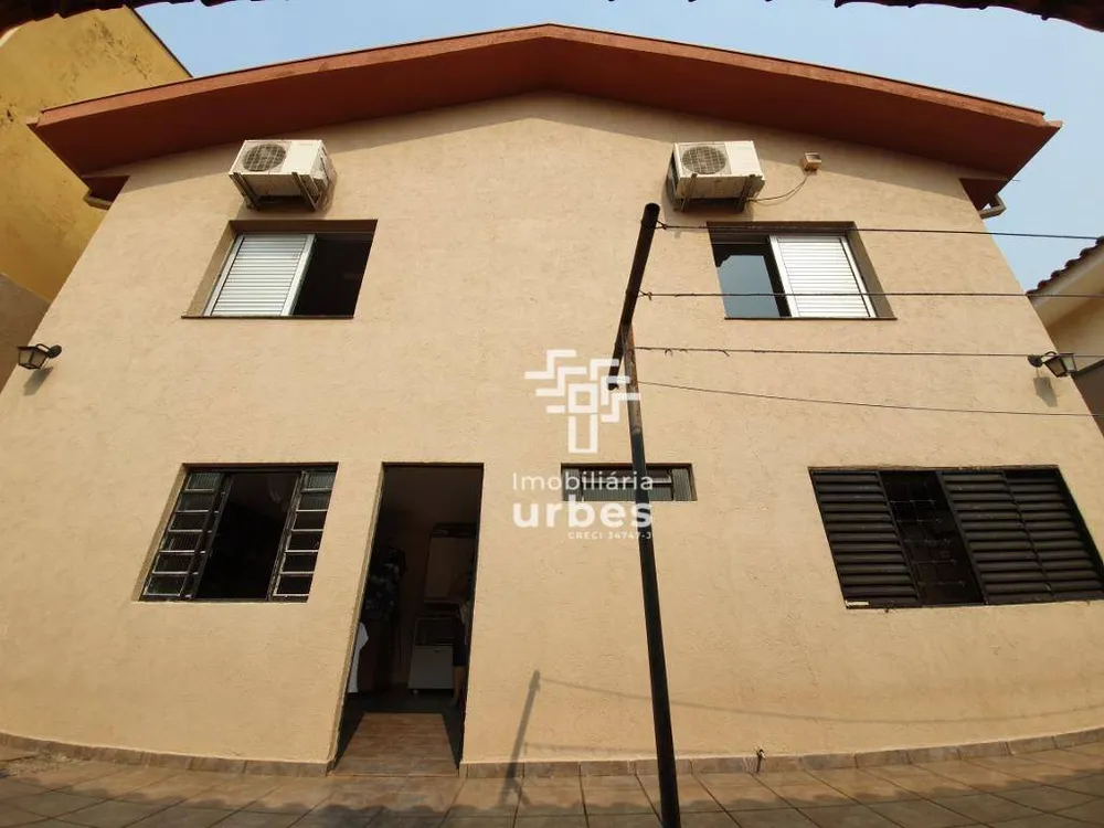 Casa, 4 quartos, 241 m² - Foto 2