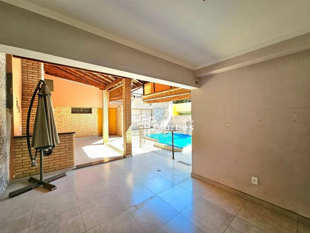 Casa, 3 quartos, 282 m² - Foto 4