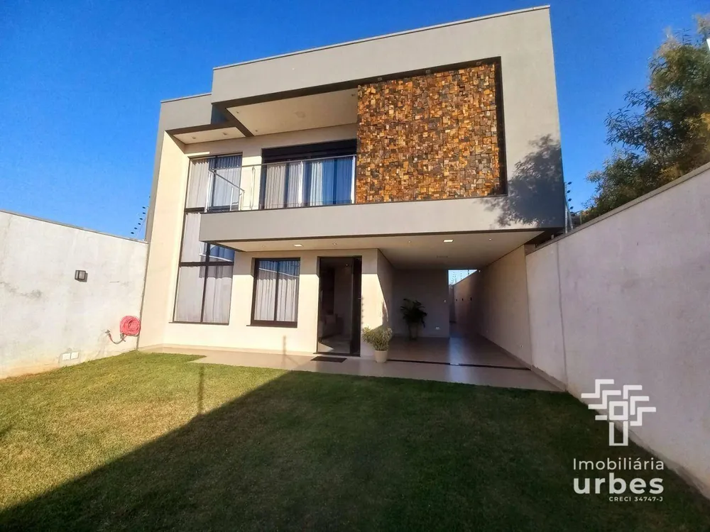 Casa, 3 quartos, 234 m² - Foto 2