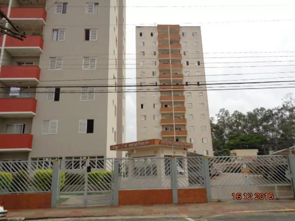 Apartamento à venda com 3 quartos, 74m² - Foto 1