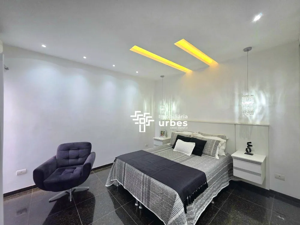 Casa, 3 quartos, 231 m² - Foto 3
