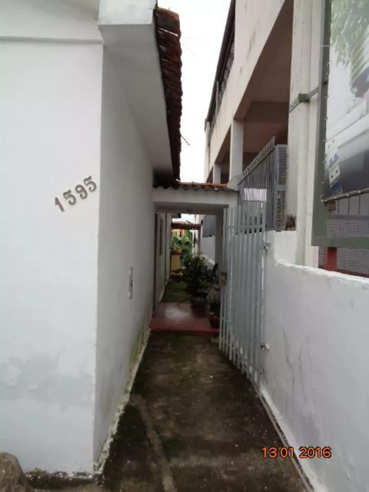 Casa à venda com 2 quartos, 87m² - Foto 3