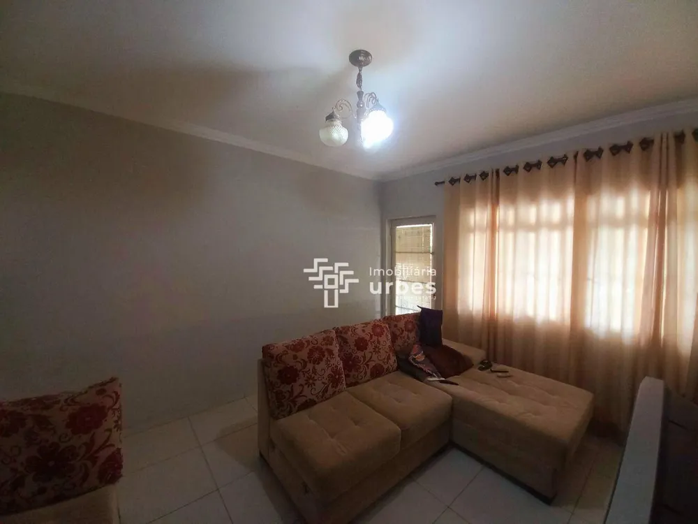 Casa, 3 quartos, 80 m² - Foto 2