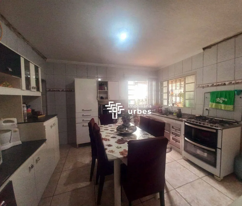 Casa, 5 quartos, 168 m² - Foto 5