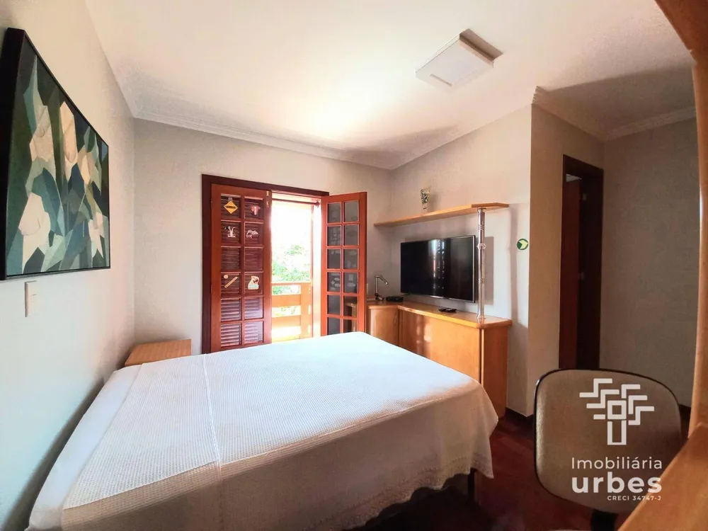 Casa, 4 quartos, 349 m² - Foto 3