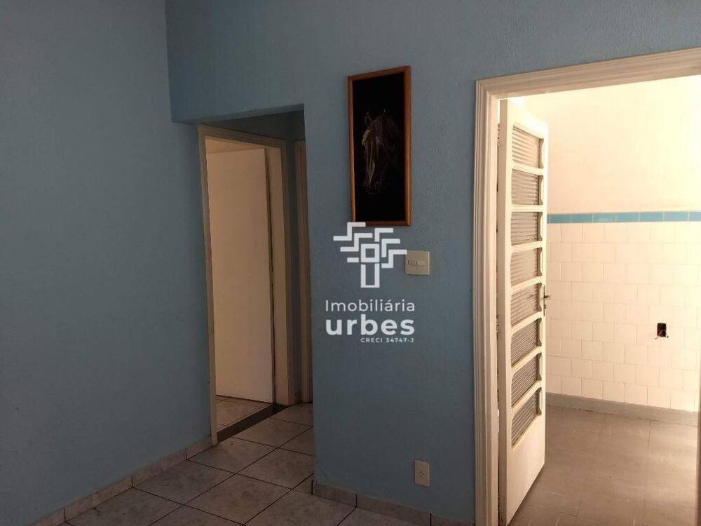 Casa à venda com 3 quartos, 241m² - Foto 3