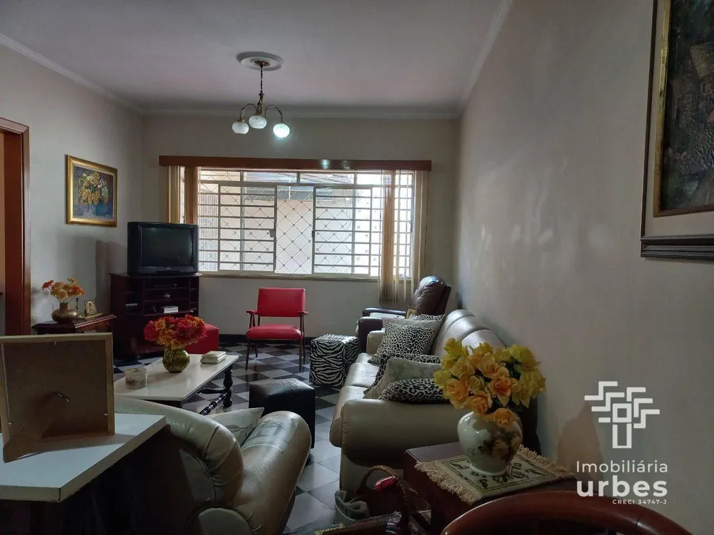Casa, 3 quartos, 232 m² - Foto 4
