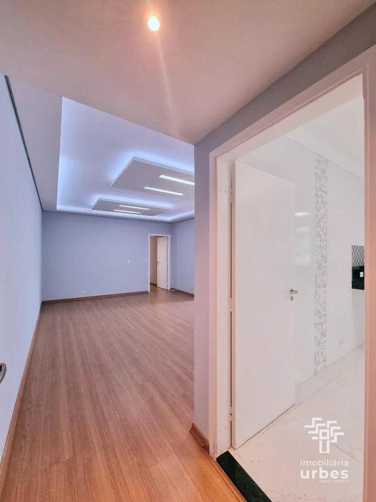 Apartamento à venda com 3 quartos, 154m² - Foto 3