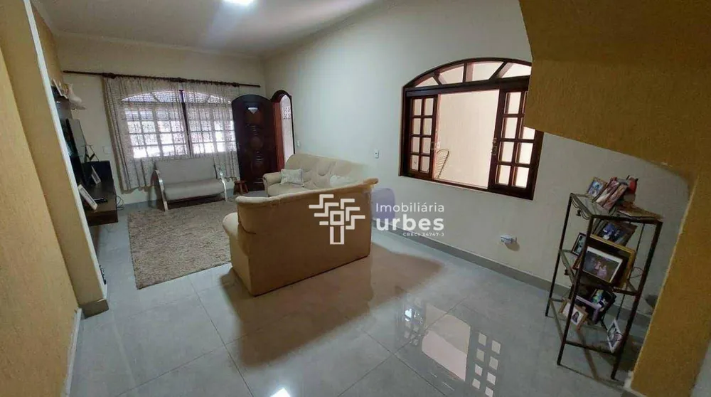 Casa, 3 quartos - Foto 2