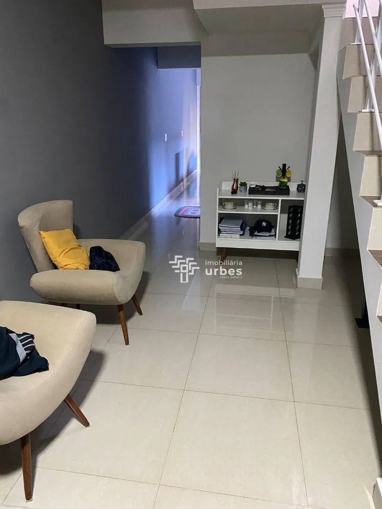 Casa, 2 quartos, 171 m² - Foto 1
