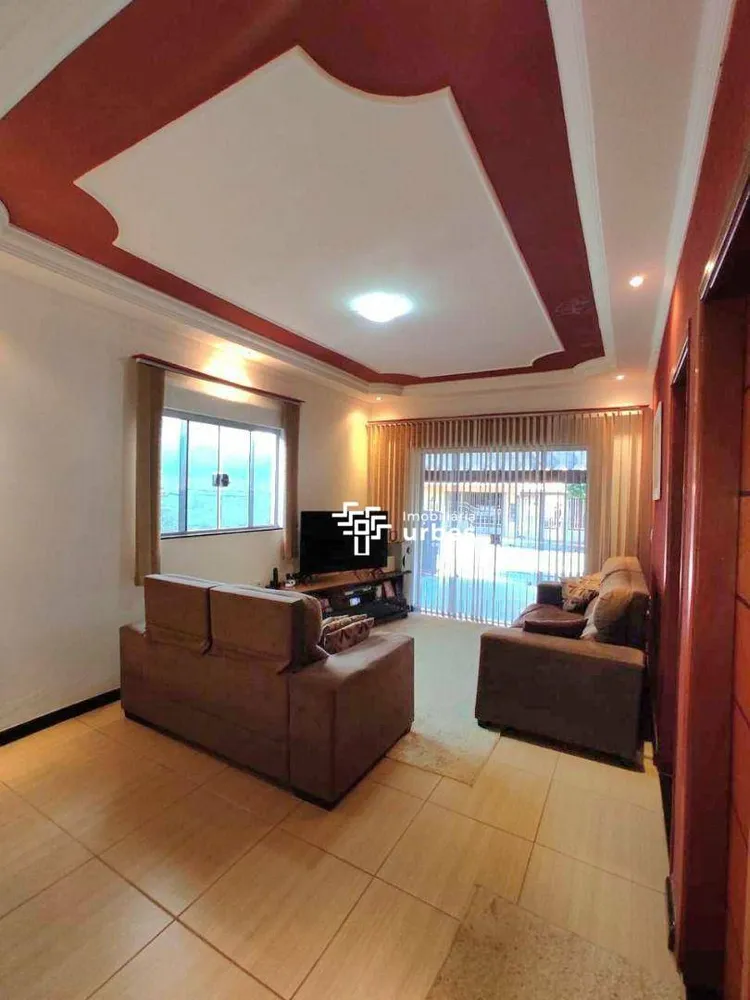 Casa, 3 quartos, 195 m² - Foto 2