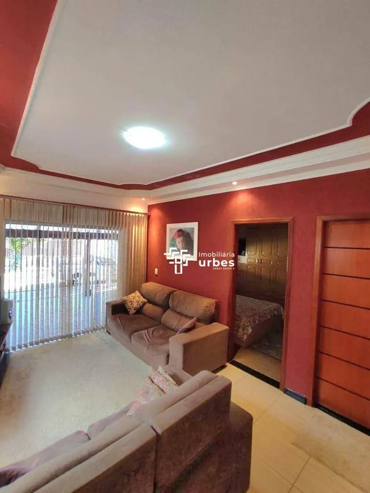Casa, 3 quartos, 195 m² - Foto 3