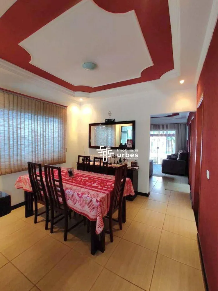 Casa, 3 quartos, 195 m² - Foto 6
