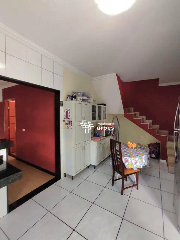 Casa, 3 quartos, 195 m² - Foto 9