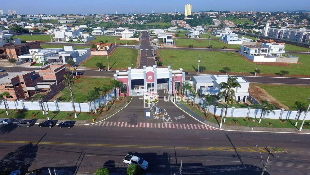 Loteamento e Condomínio, 450 m² - Foto 1