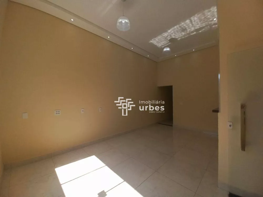 Casa à venda com 3 quartos, 119m² - Foto 3