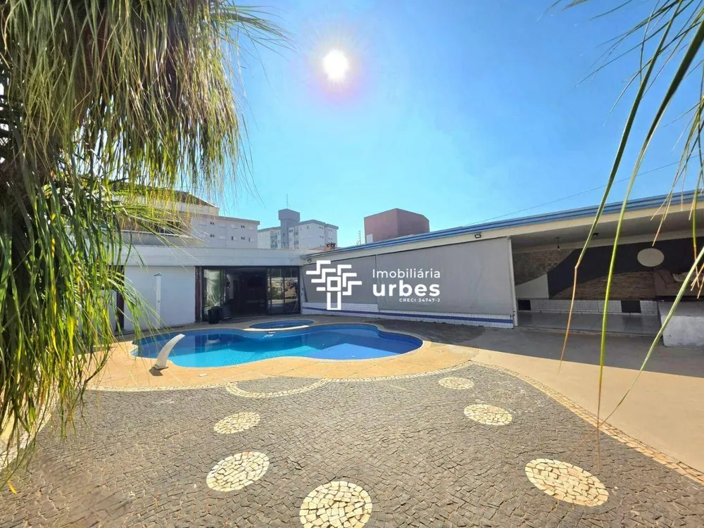 Casa, 3 quartos, 398 m² - Foto 2
