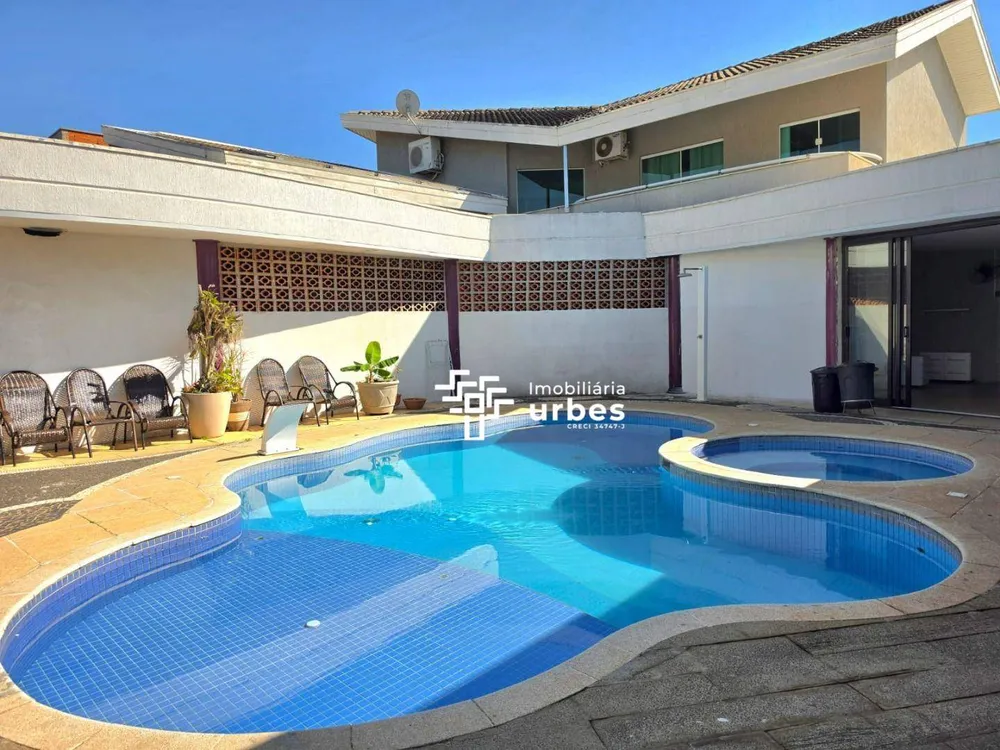 Casa, 3 quartos, 398 m² - Foto 1