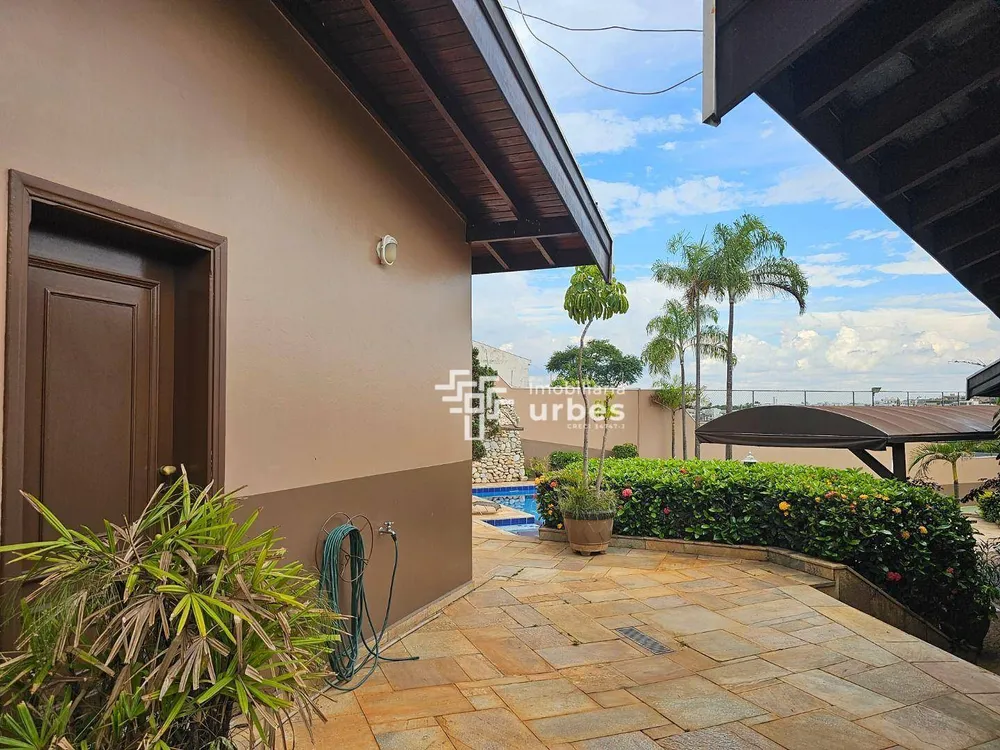 Casa, 3 quartos, 280 m² - Foto 1
