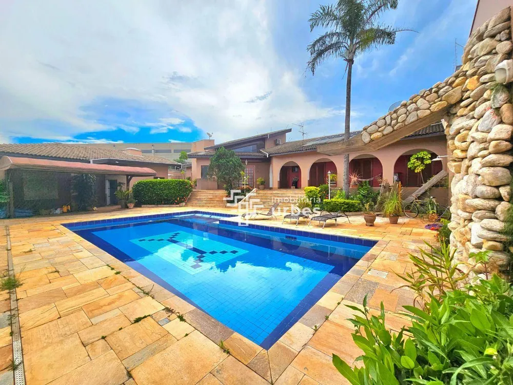 Casa, 3 quartos, 280 m² - Foto 2