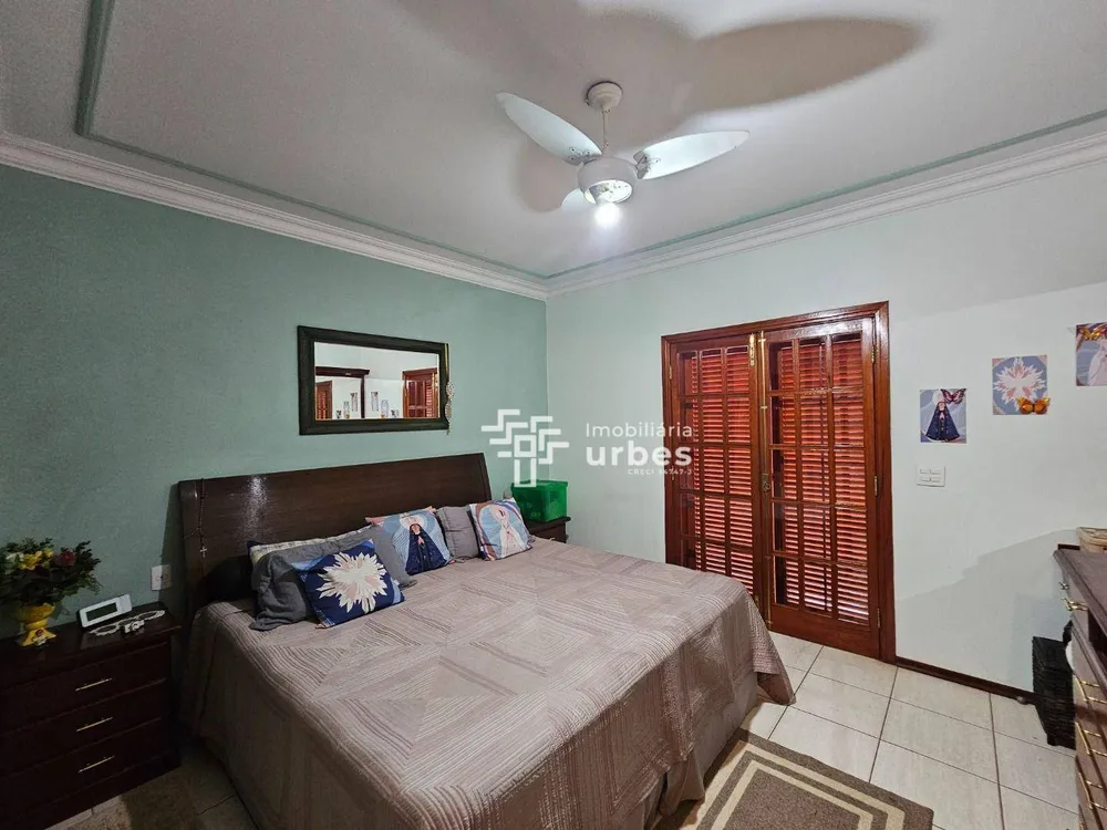 Casa, 3 quartos, 280 m² - Foto 3