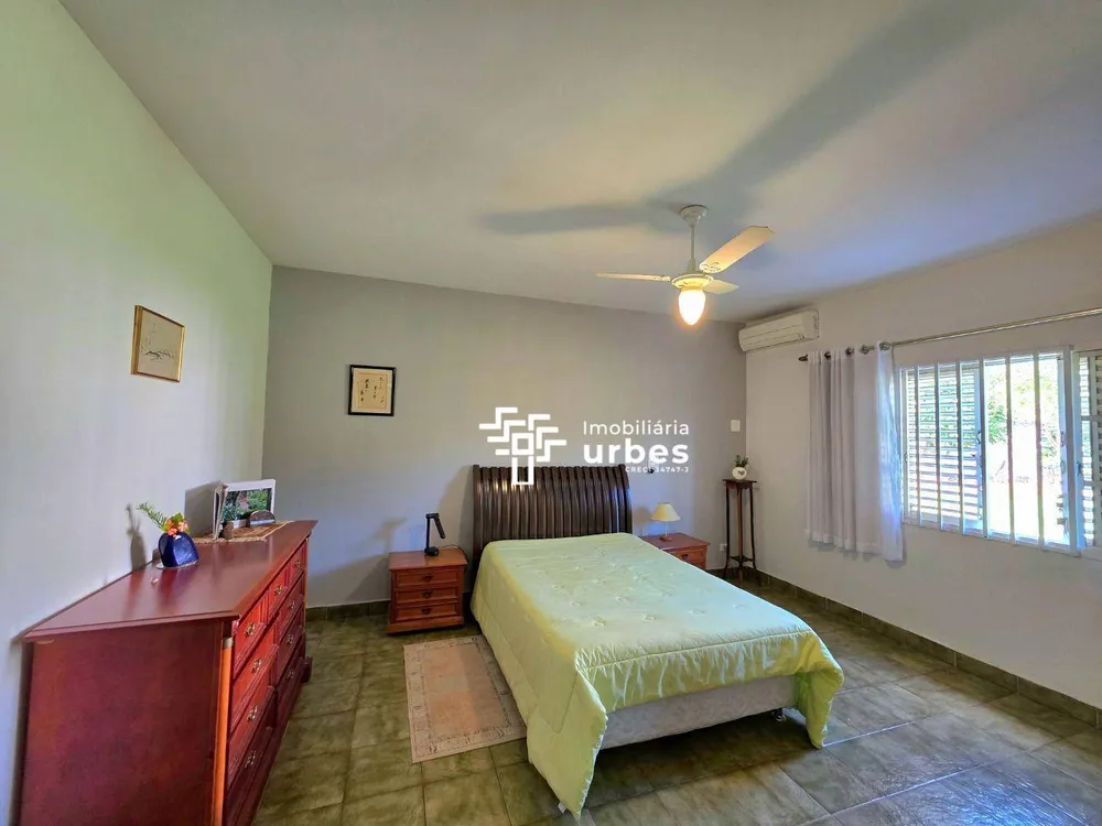 Chácara, 3 quartos, 2240 m² - Foto 7
