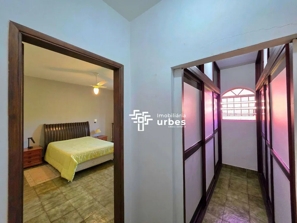 Chácara, 3 quartos, 2240 m² - Foto 6