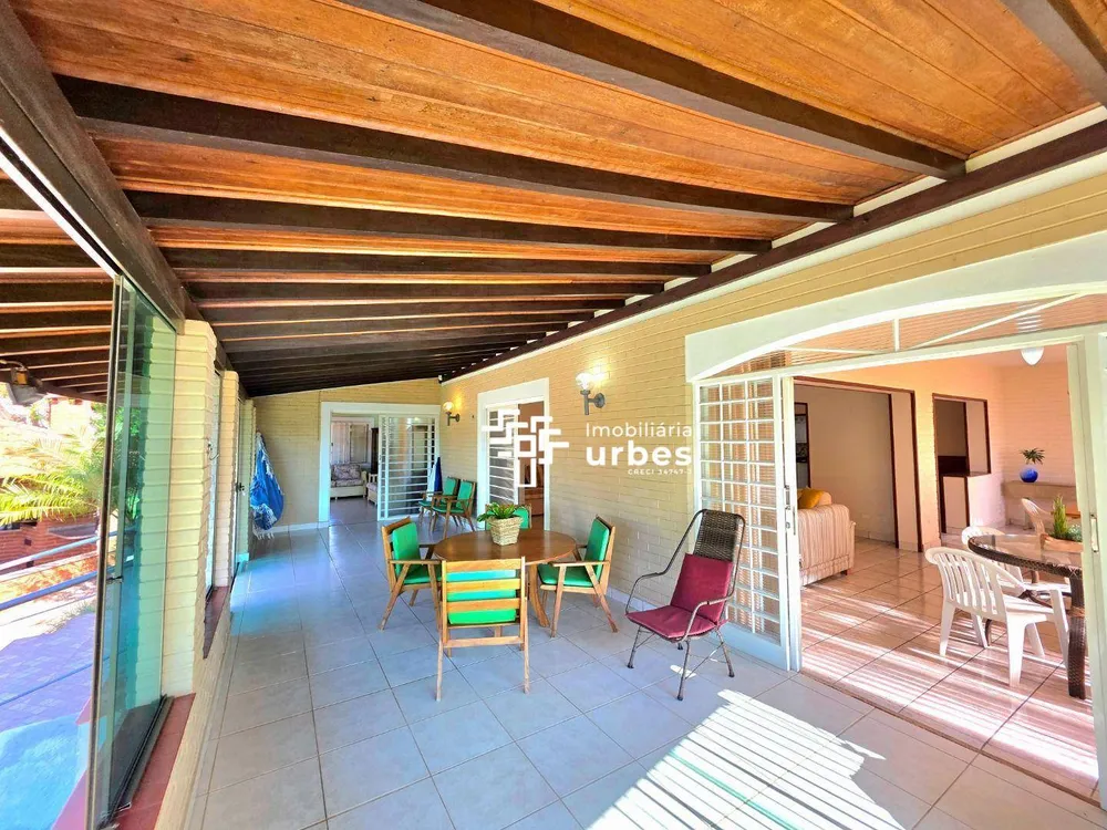 Chácara, 3 quartos, 2240 m² - Foto 10