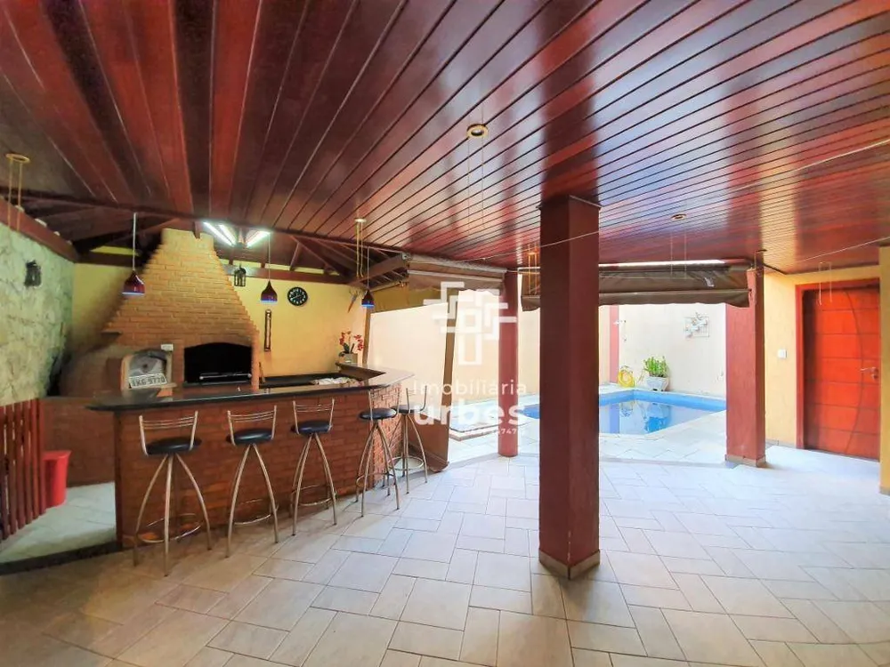 Casa, 3 quartos, 342 m² - Foto 16
