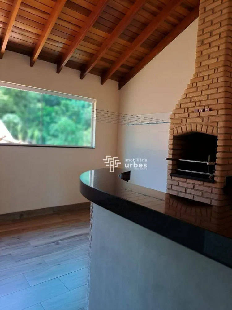 Casa, 3 quartos, 193 m² - Foto 2