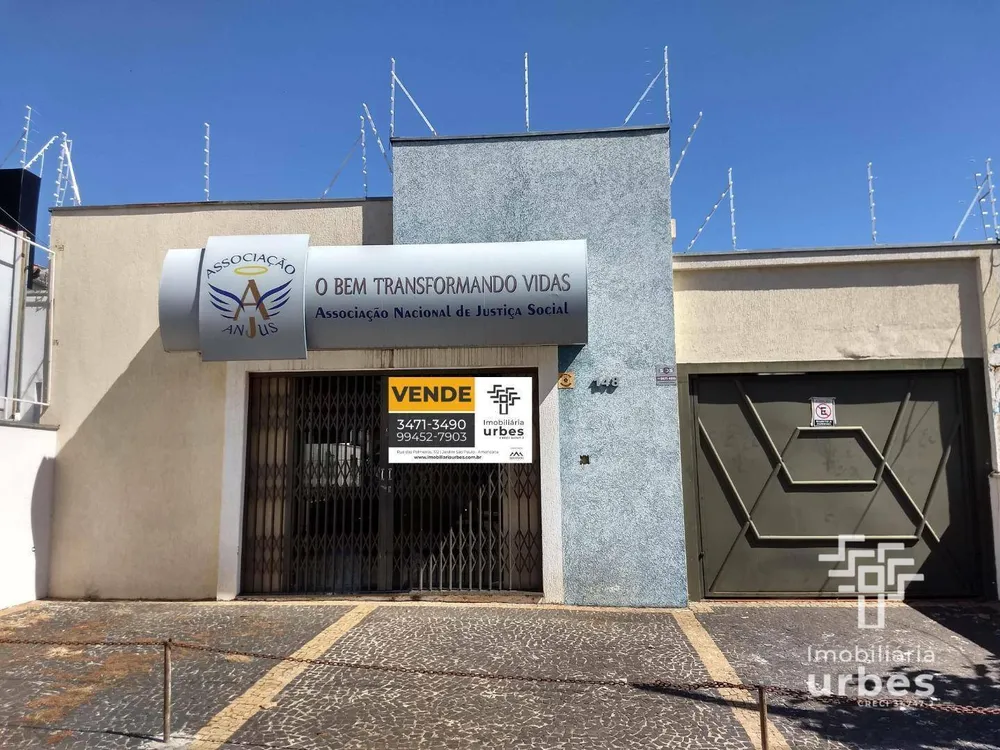 Casa, 3 quartos, 241 m² - Foto 1