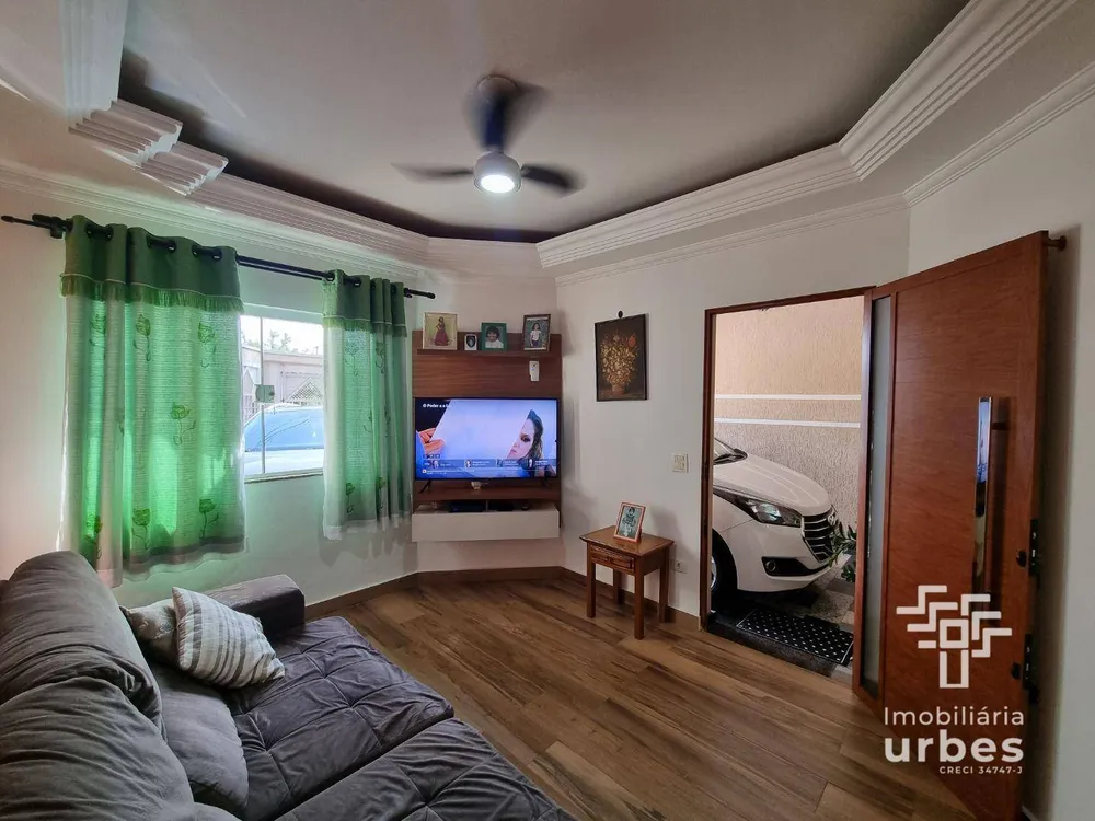 Casa, 3 quartos, 163 m² - Foto 2
