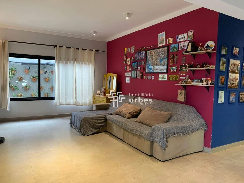 Casa, 3 quartos, 250 m² - Foto 8