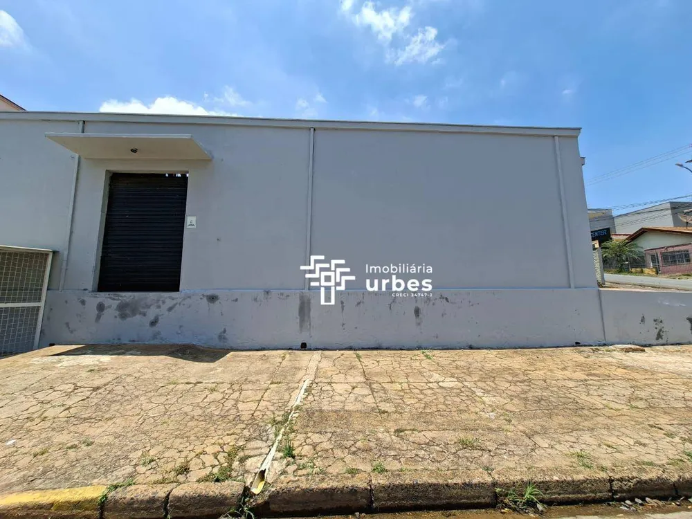 Loja-Salão, 671 m² - Foto 1