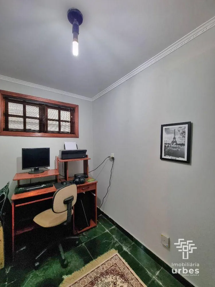 Casa, 3 quartos, 240 m² - Foto 3