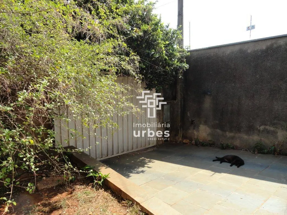 Casa, 3 quartos, 253 m² - Foto 2
