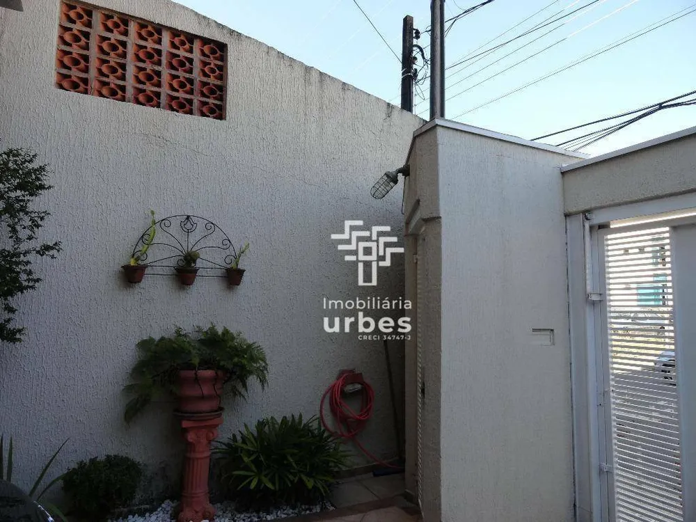 Casa, 3 quartos, 231 m² - Foto 1