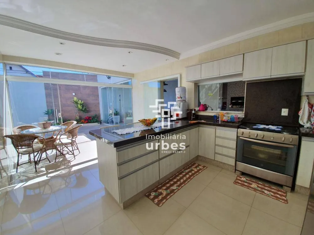 Casa, 4 quartos, 300 m² - Foto 5