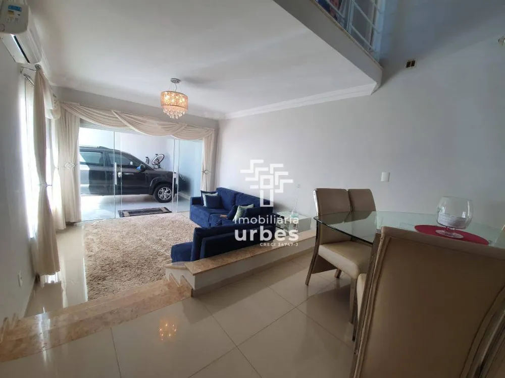 Casa, 4 quartos, 300 m² - Foto 1
