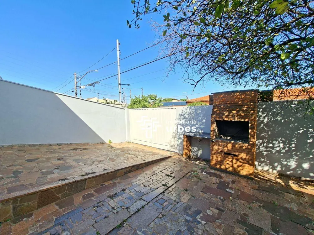 Casa, 3 quartos, 208 m² - Foto 2