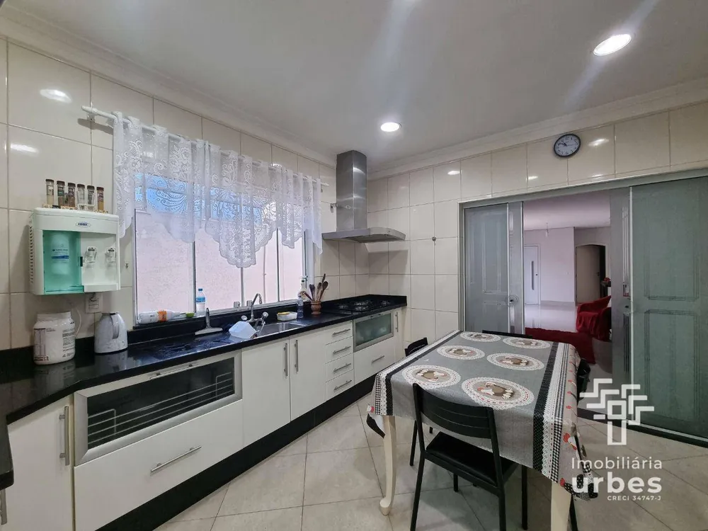 Casa, 4 quartos, 206 m² - Foto 6