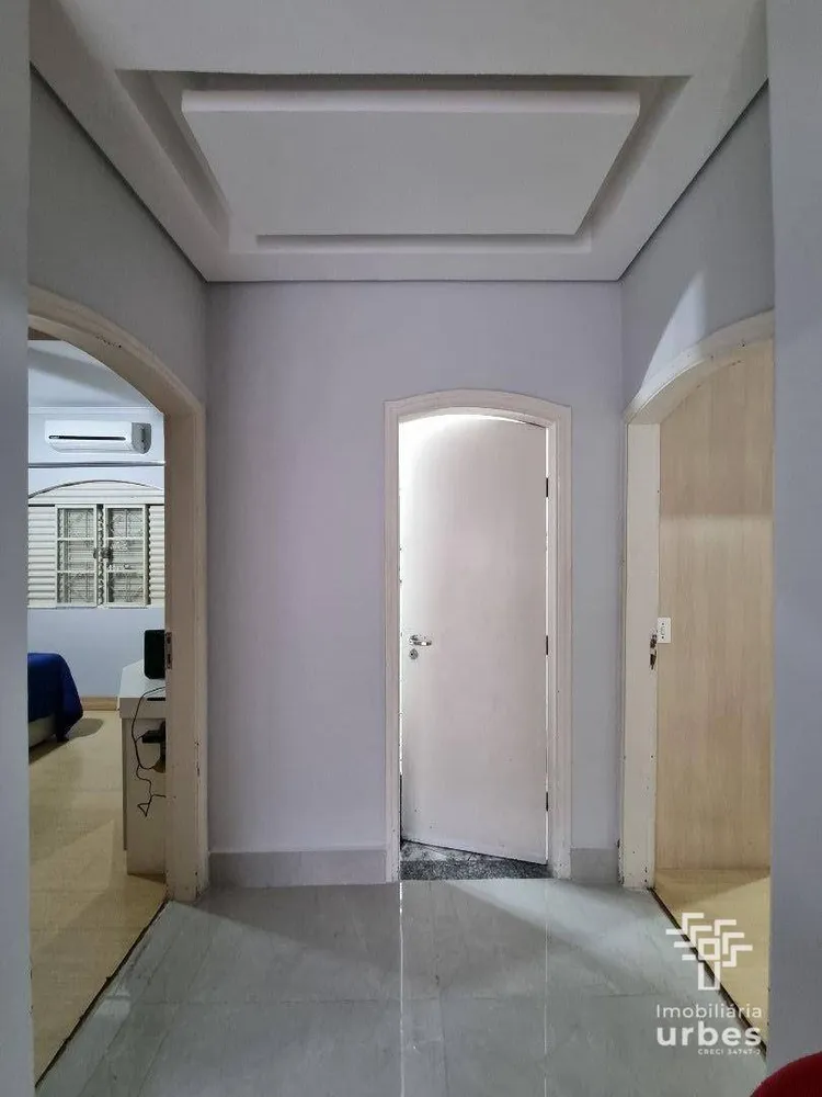 Casa, 4 quartos, 206 m² - Foto 2