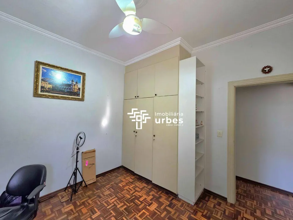 Casa, 4 quartos, 130 m² - Foto 1