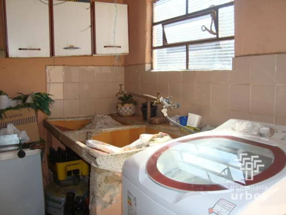 Casa, 6 quartos, 210 m² - Foto 1