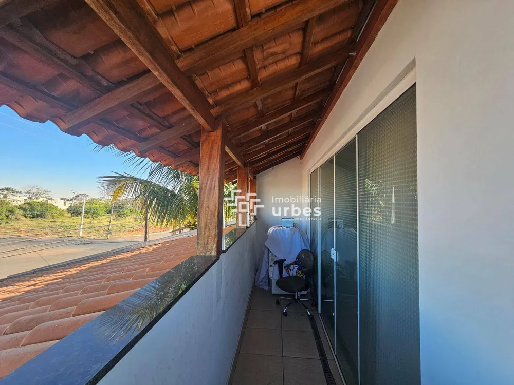 Casa, 3 quartos, 243 m² - Foto 15