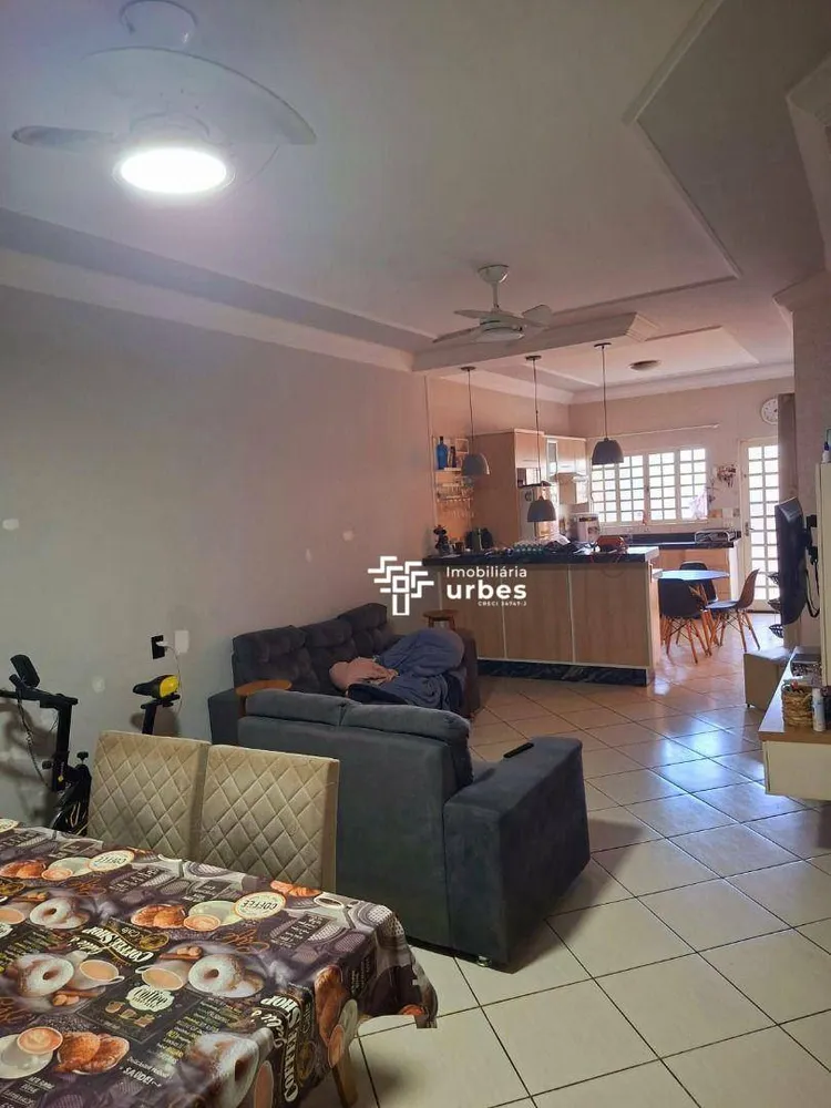 Casa, 3 quartos, 119 m² - Foto 3